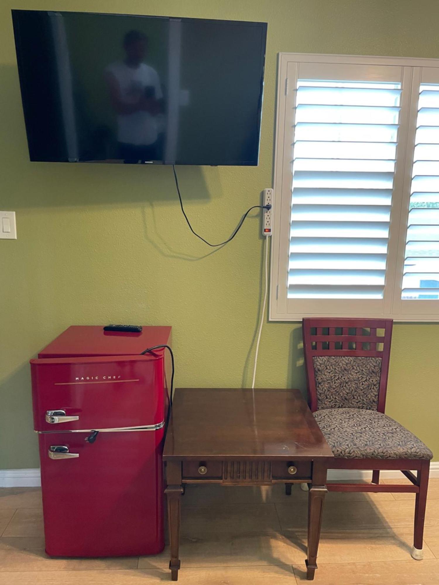 Séjour chez l'habitant Private In Angeles With Wifi, Tv, And View Of Hollywood Sign & Shared Kitchen *